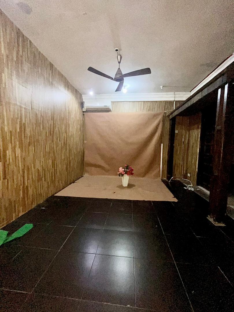 Studio Room